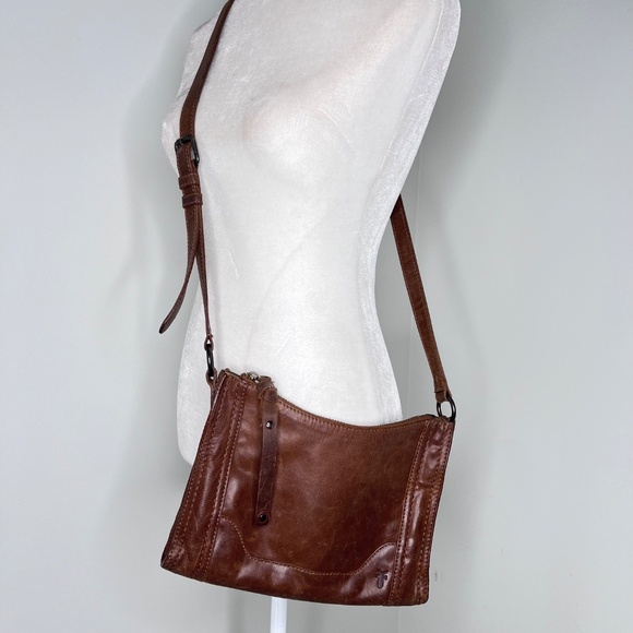 Frye Melissa Cognac Zip Crossbody Bag Purse Brown Leather - Picture 2 of 7